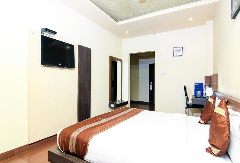 Hotel Oyo Premium Charbagh Lucknow 7