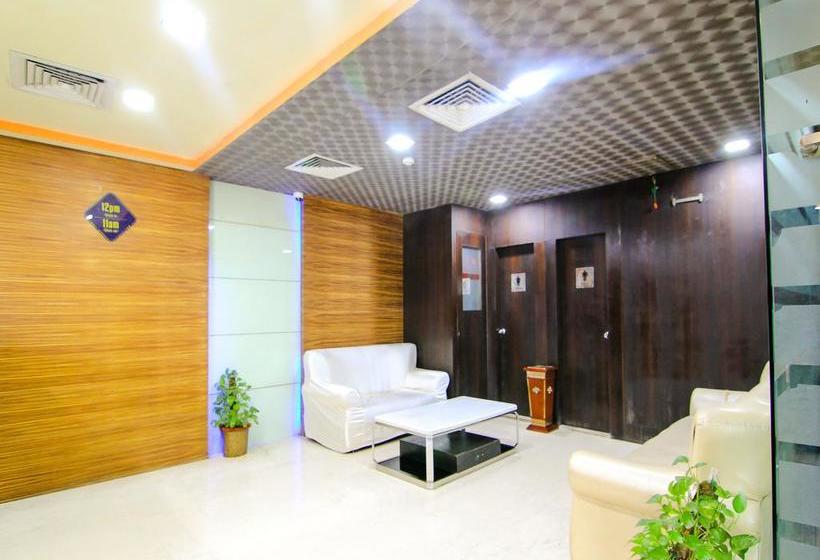 Hotel Oyo Premium Charbagh Lucknow 9