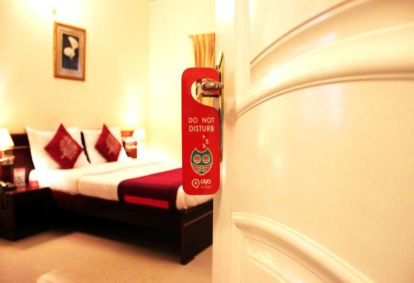 Hotel Oyo Rooms Indiranagar 19th Main 4
