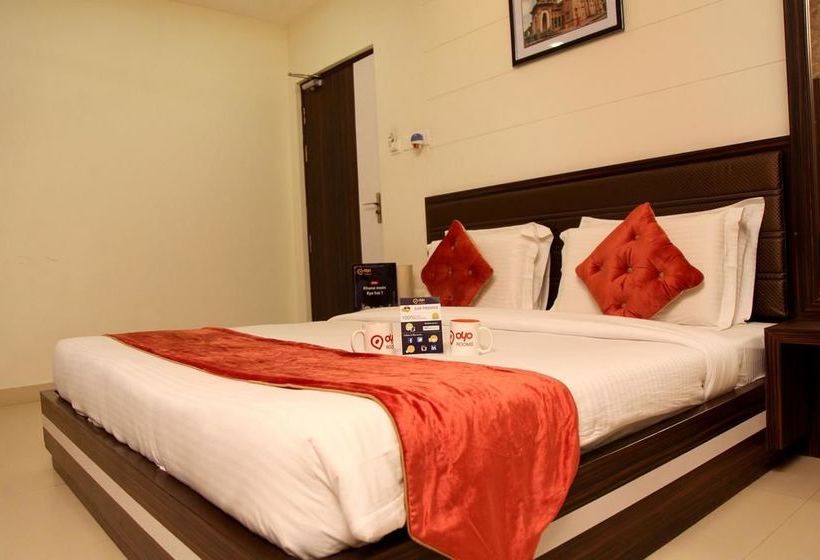 Hotel Oyo Premium Near Sankat Mochan Mandir 15