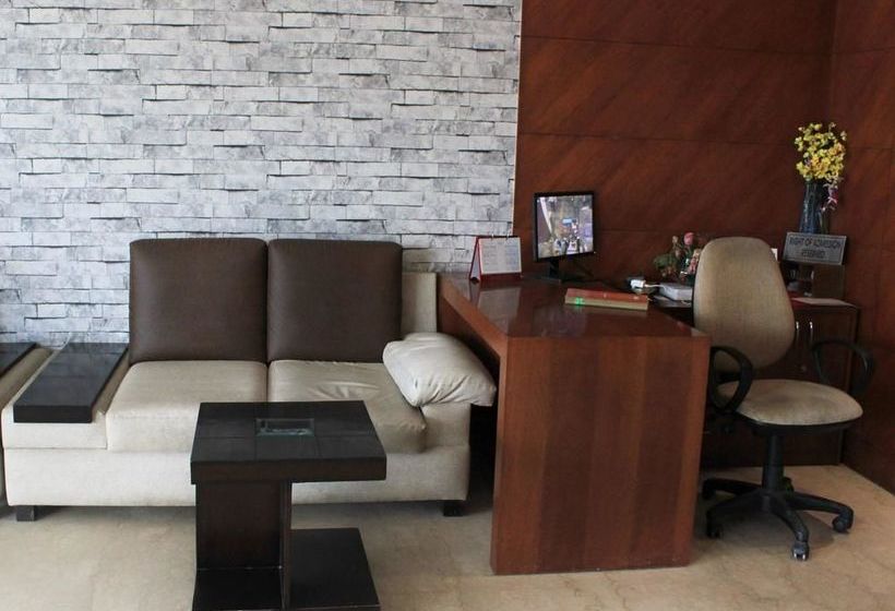 Hotel Oyo Premium Neelam Chowk 13