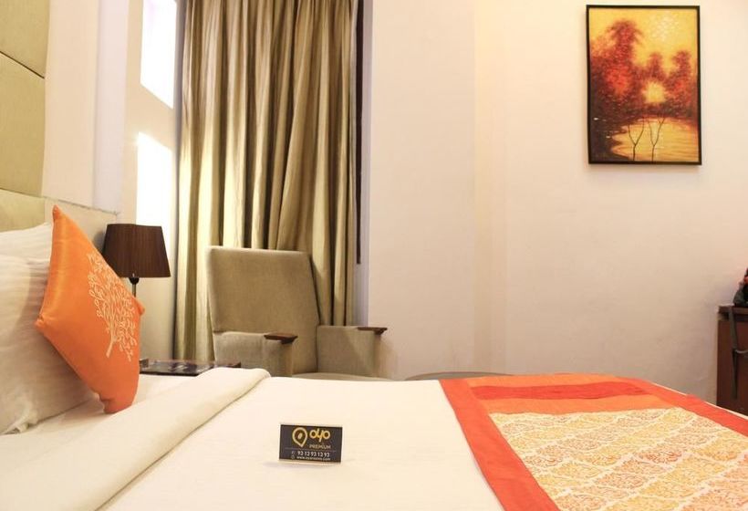 Hotel Oyo Premium Neelam Chowk 14