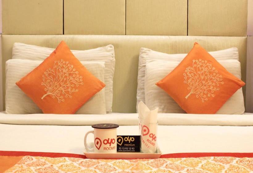 Hotel Oyo Premium Neelam Chowk 4