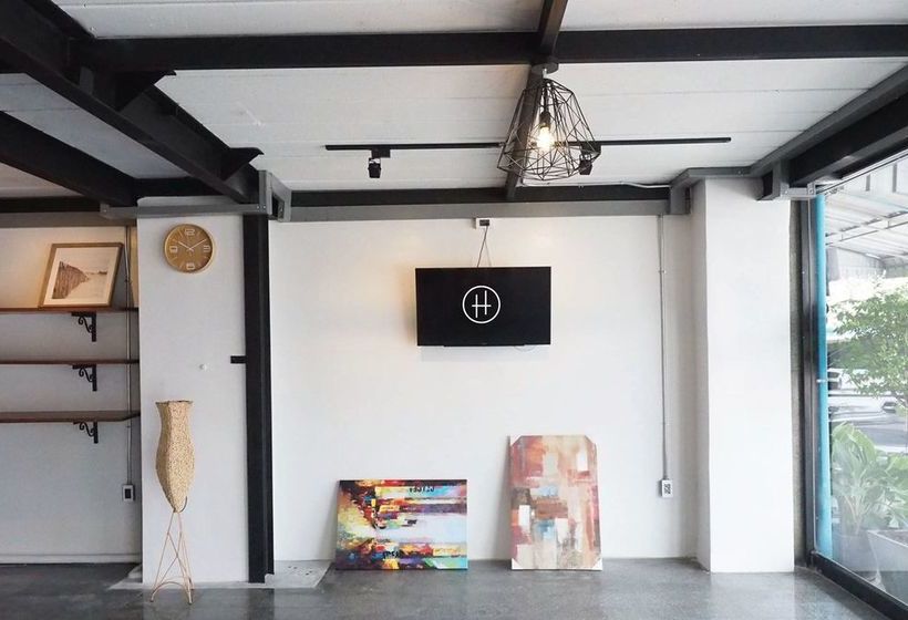 Hostel The Color Express Hotel 1