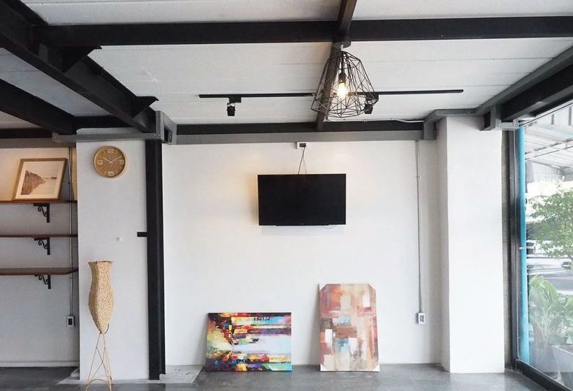 Hostel The Color Express Hotel 3