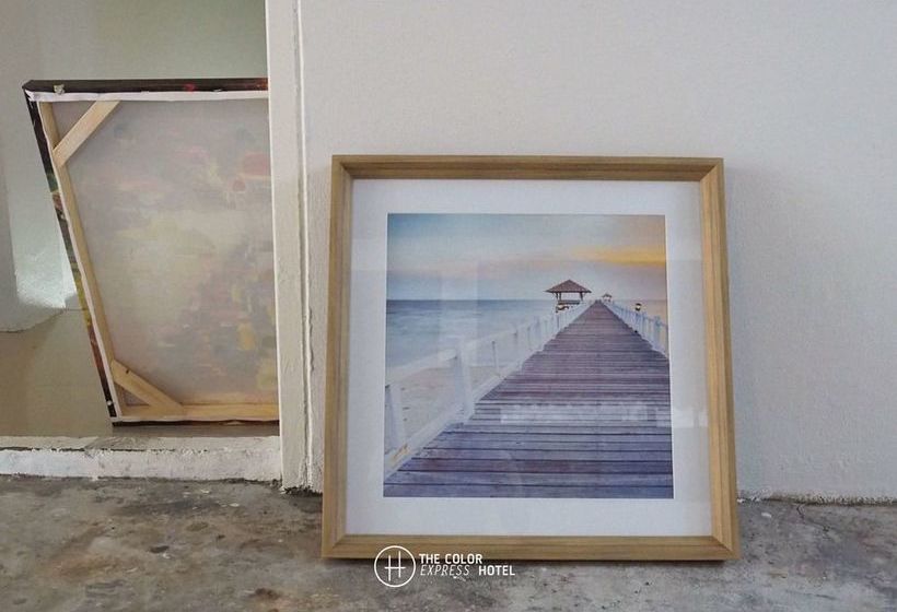 Hostel The Color Express Hotel 8