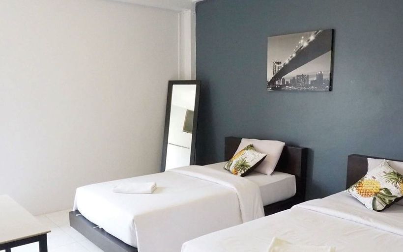 Hostel The Color Express Hotel 9