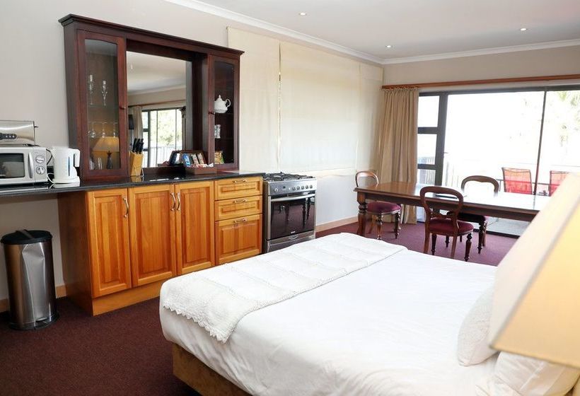 Pension Kingston Place Guesthouse 8