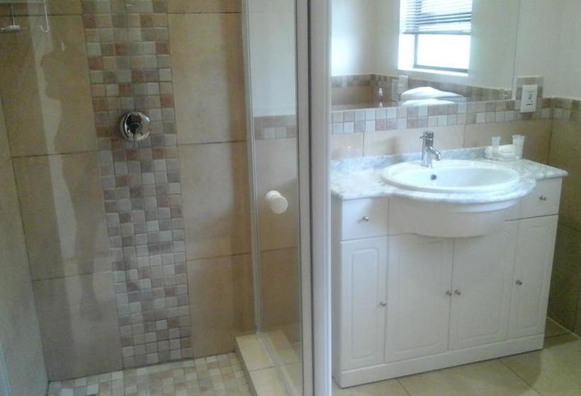 Hotel Hoyohoyo Chartwell Lodge 10