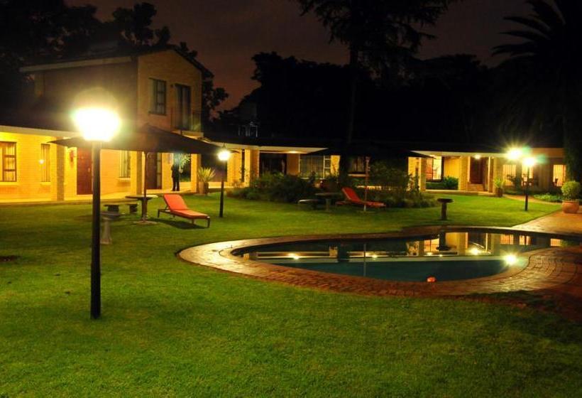 Hotel Hoyohoyo Chartwell Lodge 13