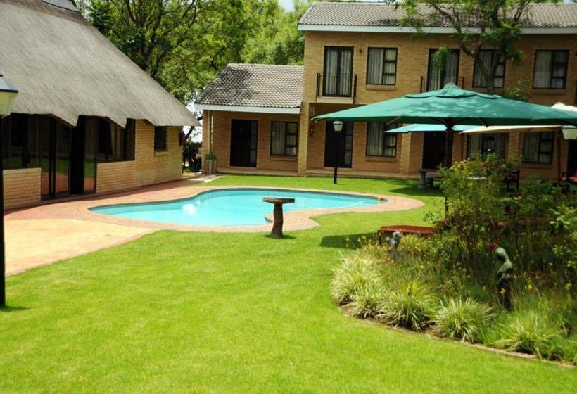 Hotel Hoyohoyo Chartwell Lodge 14