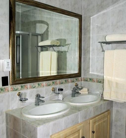 Hotel Hoyohoyo Chartwell Lodge 19