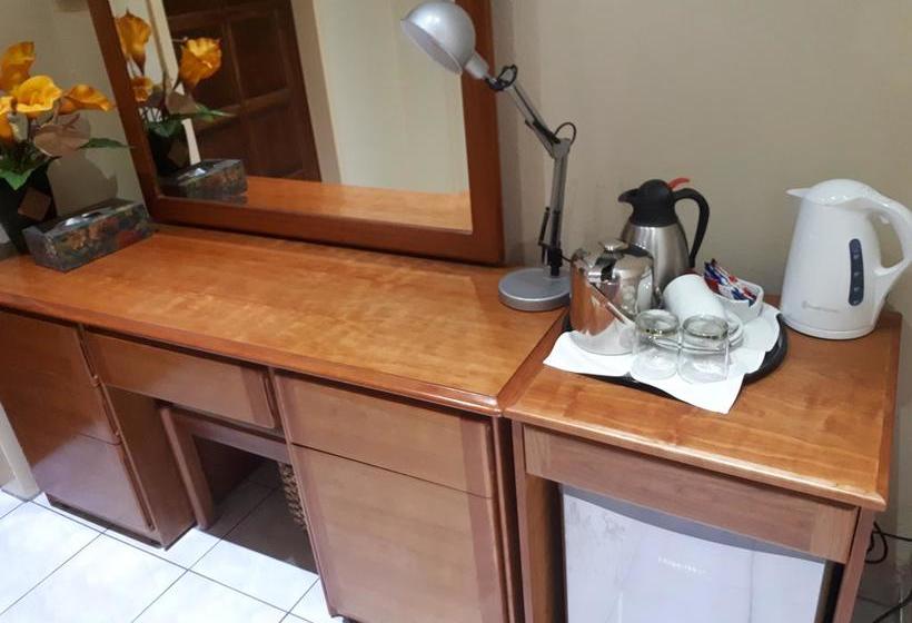 Hotel Hoyohoyo Chartwell Lodge 3