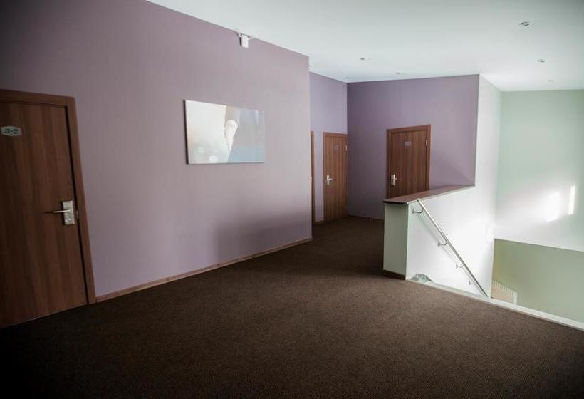 Hotel Khoroshie Lyudi 3