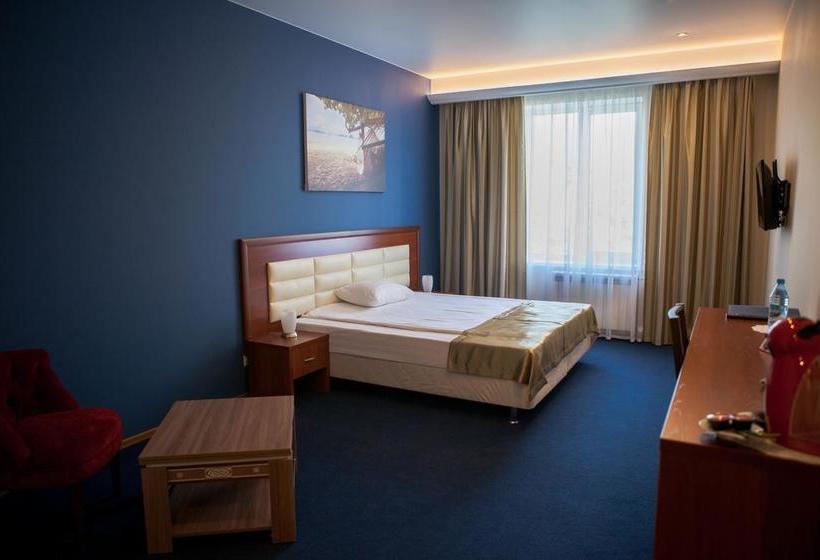 Hotel Khoroshie Lyudi 4