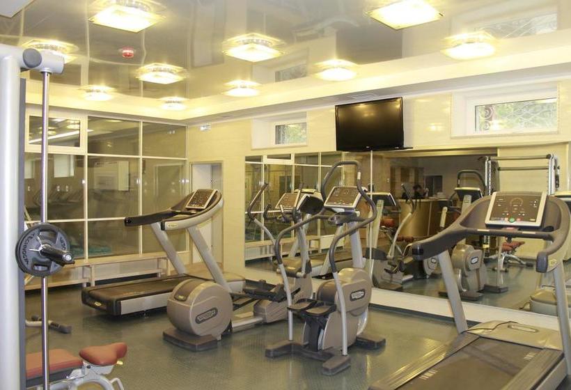 Hotel Complex Versailles 11