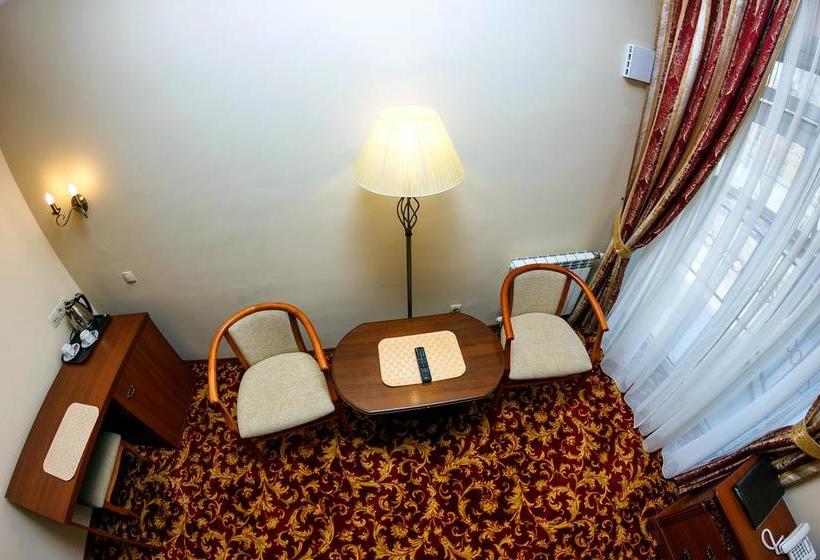 Hotel Complex Versailles 4