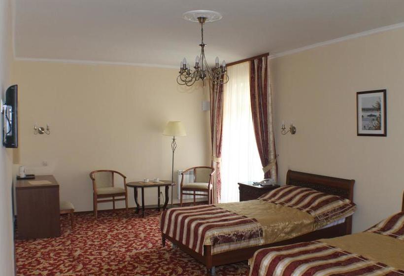 Hotel Complex Versailles 8