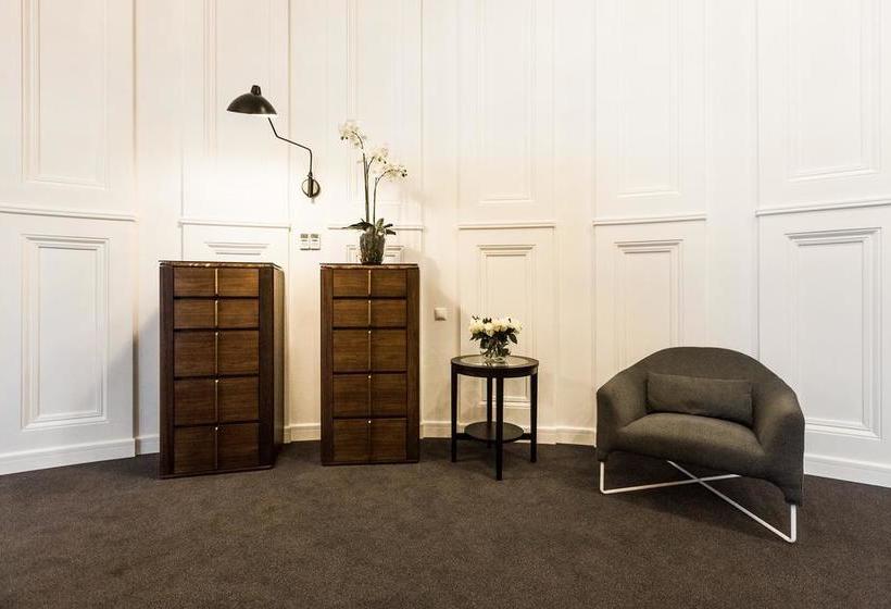 Grand Hotel Prestige 18