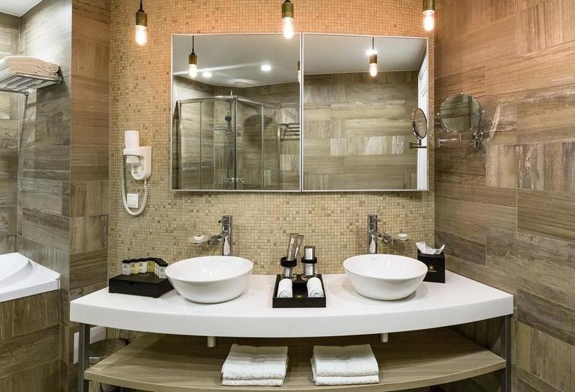 Grand Hotel Prestige 19