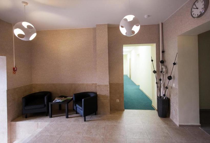 Hotel Berison Kamala 2