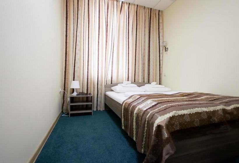 Hotel Berison Kamala 8