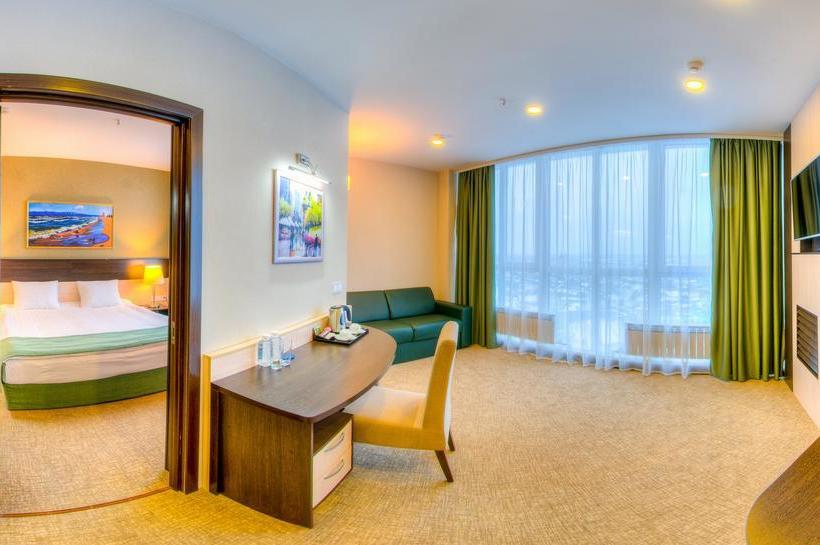 Reston Hotel & Spa 11