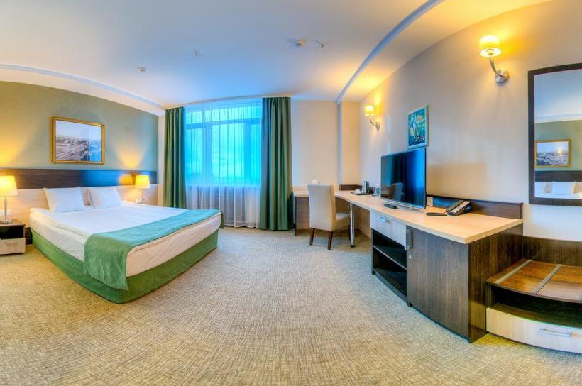 Reston Hotel & Spa 15