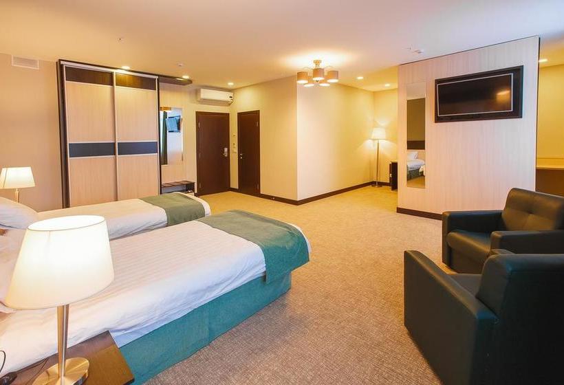 Reston Hotel & Spa 18