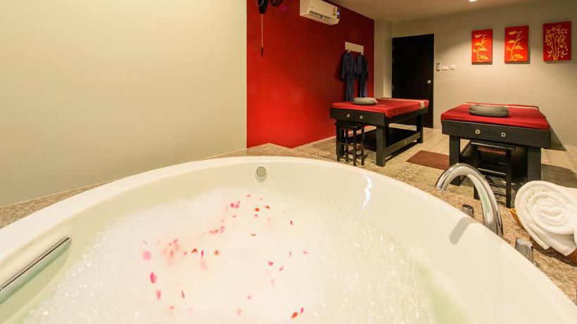 Hotel Recenta Phuket Suanluang 12