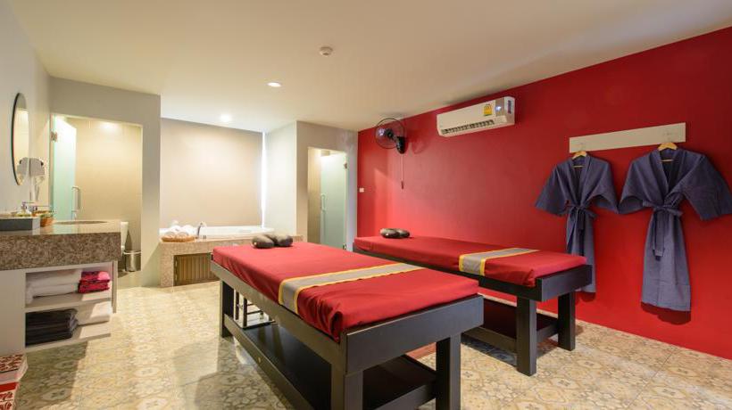 Hotel Recenta Phuket Suanluang 14