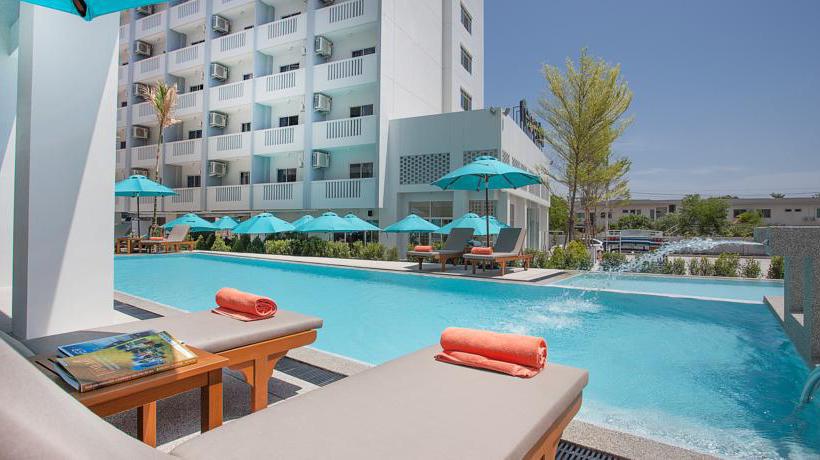 Hotel Recenta Phuket Suanluang 3