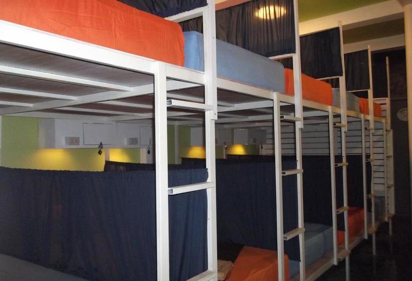 Sleep Tight Hostel at Koh Phangan 15