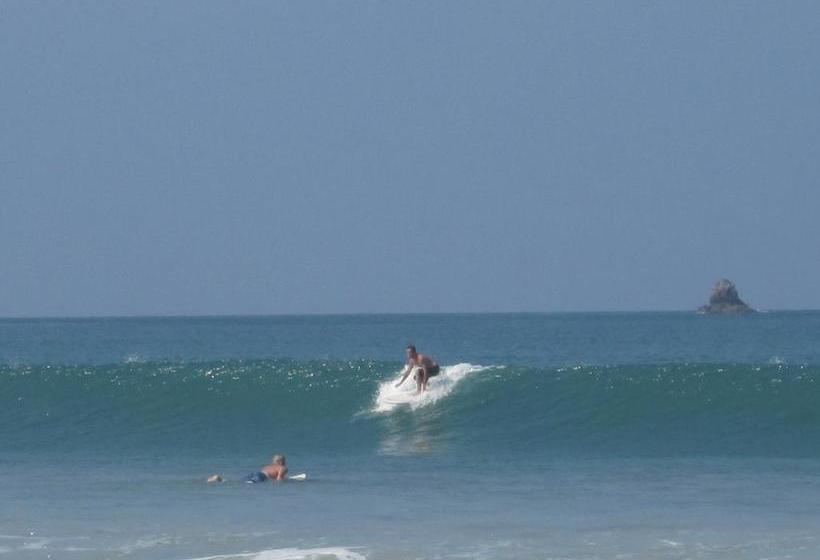 Jj Beach Resort & Jj Seafood 4