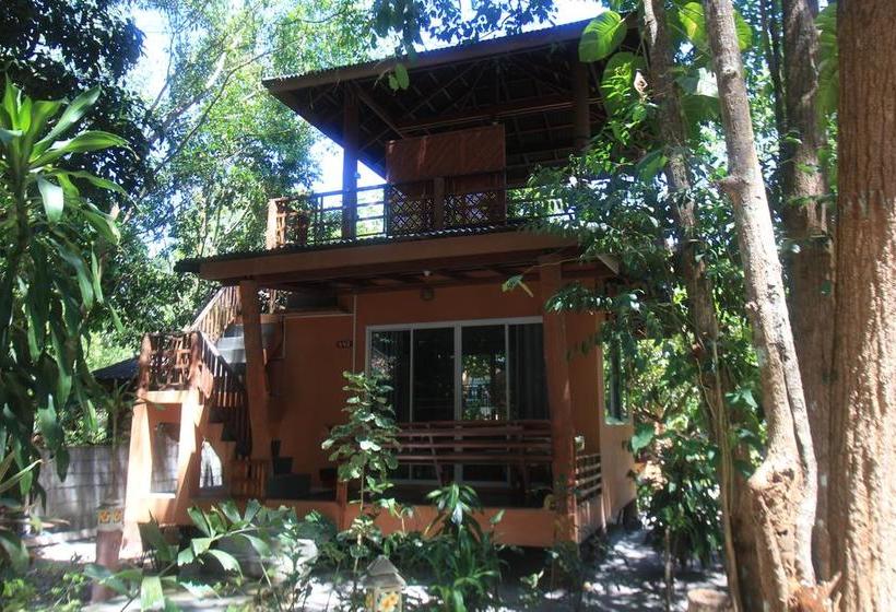 Jj Beach Resort & Jj Seafood 9