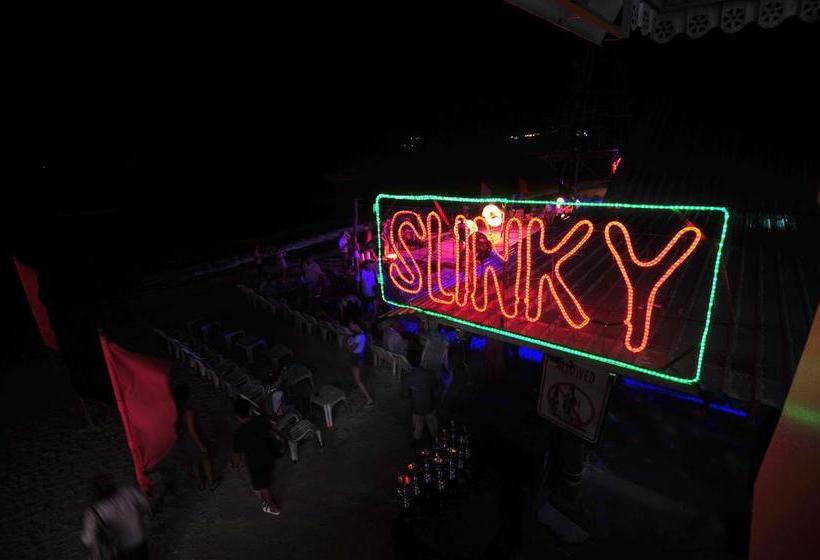 Slinky Hostel 10