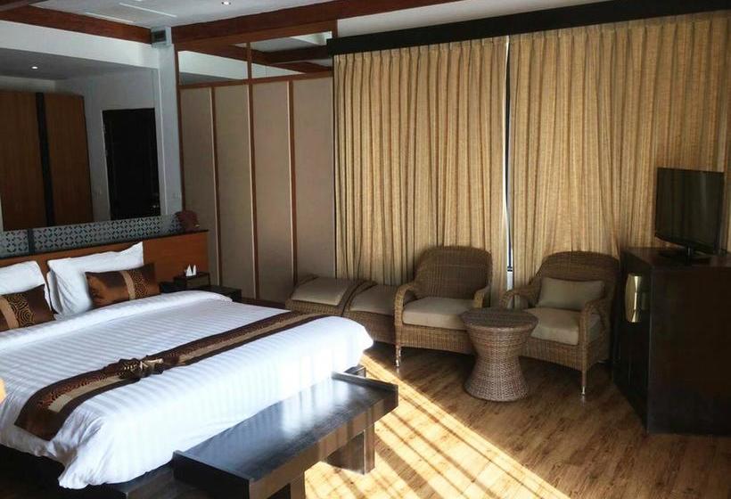 Phi Phi Long Beach Resort & Villa 4