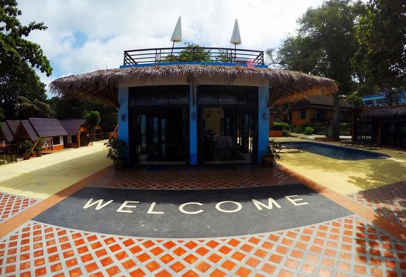 Phi Phi Long Beach Resort & Villa 9