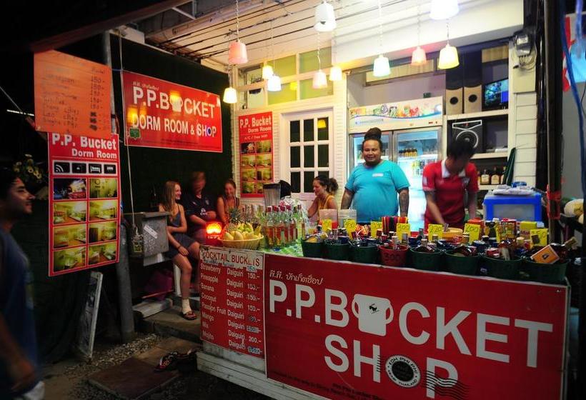 Phi Phi Bucket Hostel 15