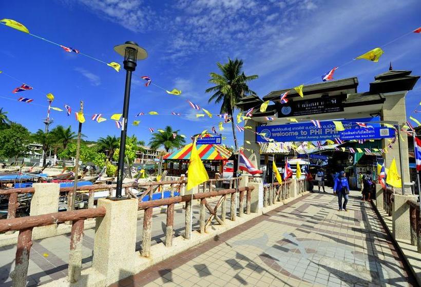 Phi Phi Bucket Hostel 16