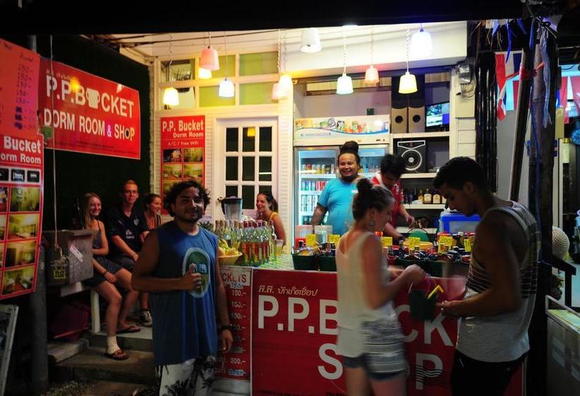 Phi Phi Bucket Hostel 19