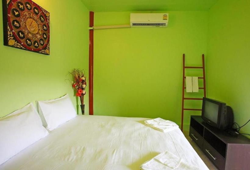 Resort Pp Red Tuna Hut 10