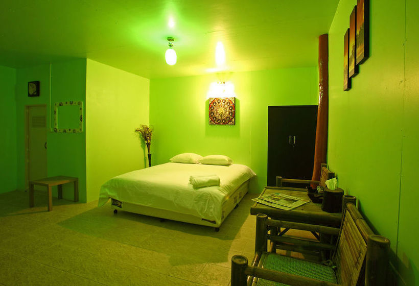 Resort Pp Red Tuna Hut 20