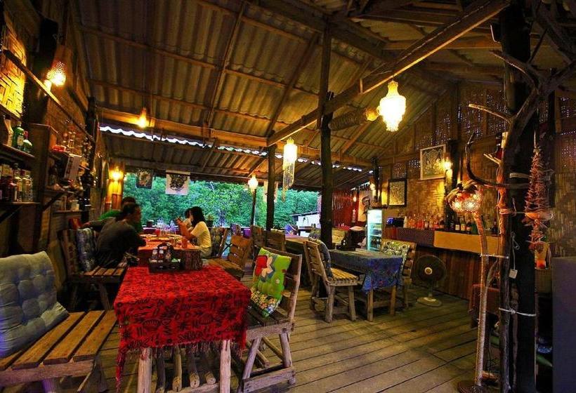 Resort Pp Red Tuna Hut 4