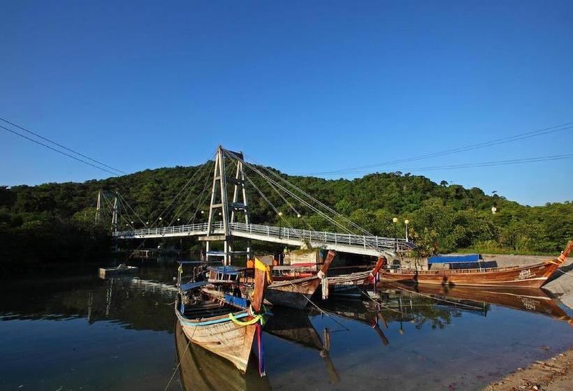 Resort Pp Red Tuna Hut 9