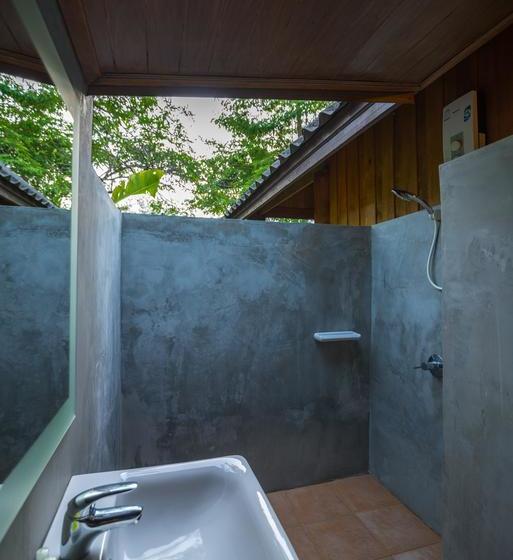 Thiwson Beach Resort 1