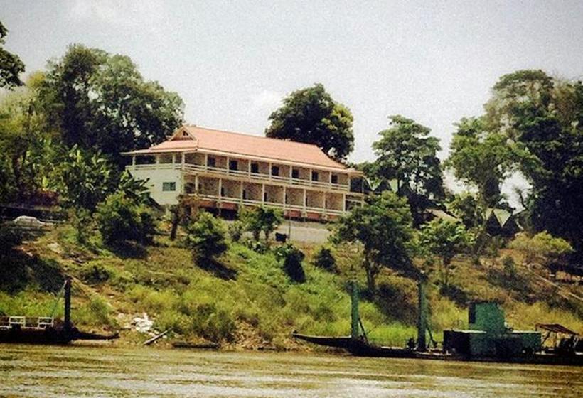 Hotel Day Waterfront 11