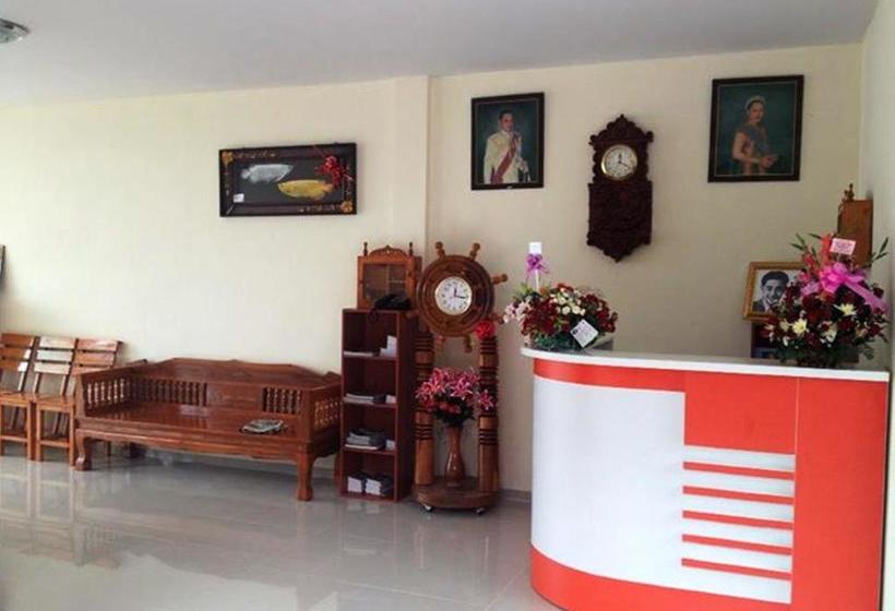 Hotel Day Waterfront 12