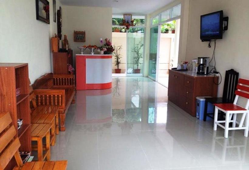 Hotel Day Waterfront 13