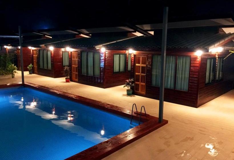 Resort Chuchaiburi Sri Amphawa 7